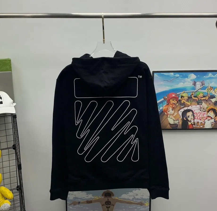 The top tested version off-white 23SS sketch electrocardiographic model pulls the same style hoodies and sweatshirts for male and female couples and celebrities!  Fabric: Customized (more than 420 grams - double-ply large terry fabric at the counter) high-weight fabric made into clothes looks more textured, soft to the touch, super thick, classic version, small dropped shoulders, micro silhouette! Pay attention to the important points~ The weight of more than 420 grams is not bragging and does not contain water. Those sellers who brag about the weight can only deceive novice customers. But when you get our goods, the weight and sinking are right there. You can taste it yourself, and the texture does not lie! (100% cotton fabric, no pilling) Technology: High-definition digital printing using machines imported from Germany, environmentally friendly materials, pure colors, clear graphics, high-temperature hot stamping to reinforce the printing! A full set of customized original accessories! Strict quality control! The same level as purchasing counters! Feel free to compare the so-called top versions on the market without fear of any comparison! Color: Black Size: XS-S-M-L P:390